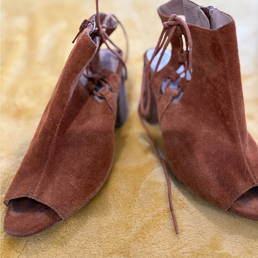Elegant Brown Suede Women's Peep-Toe Shoes